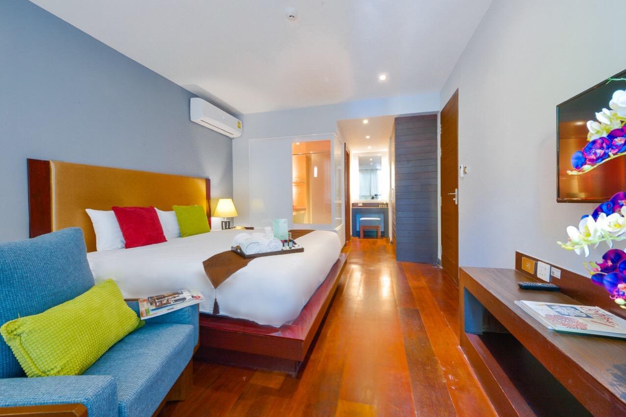 Nice Residence Hotel Huahin - Sha Extra Plus Exterior photo